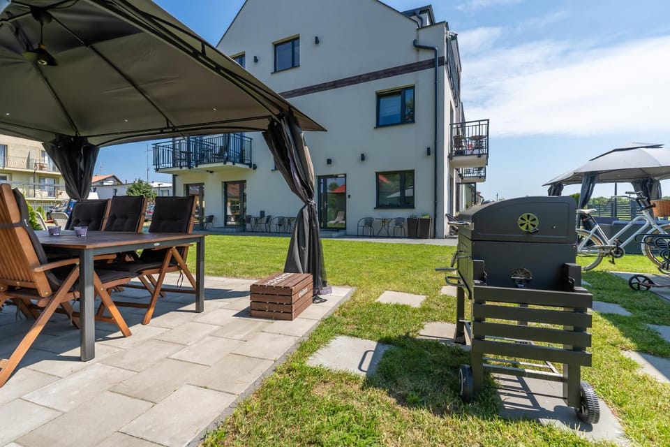 Property building, Balcony/Terrace