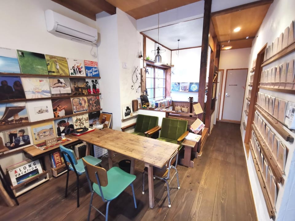 Library, Living room, Seating area, Dining area