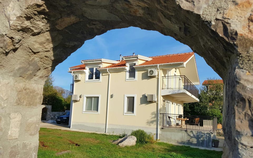 Nearby landmark