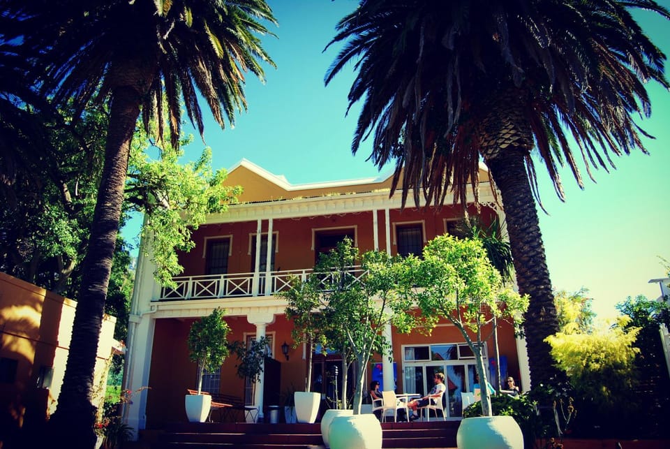 Facade/entrance, Balcony/Terrace, Lobby or reception