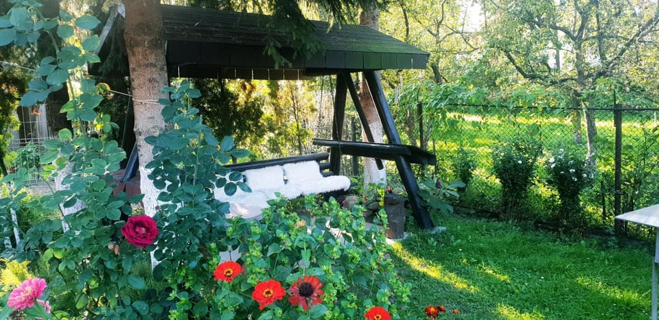 Property building, Natural landscape, Summer, BBQ facilities, Garden, Balcony/Terrace, Other, Decorative detail, Garden view