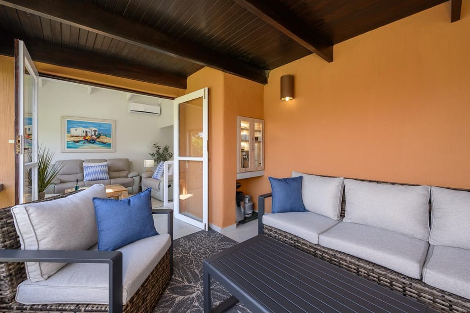 Patio, Seating area