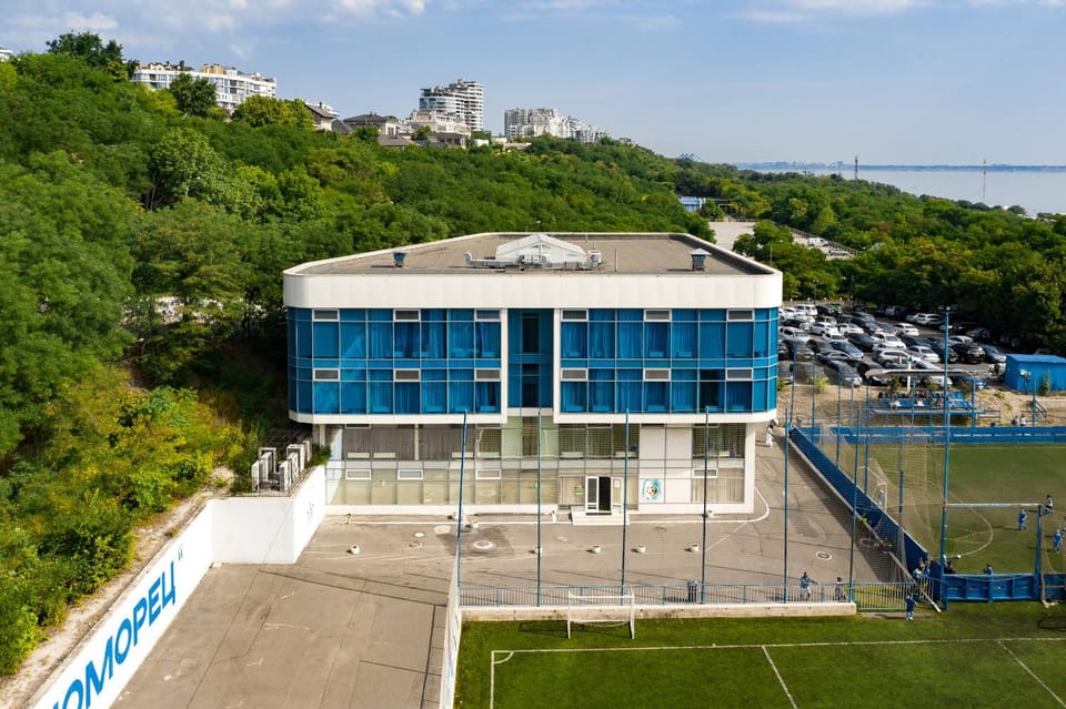 Property building, Day, Neighbourhood, Natural landscape, Bird's eye view, Parking