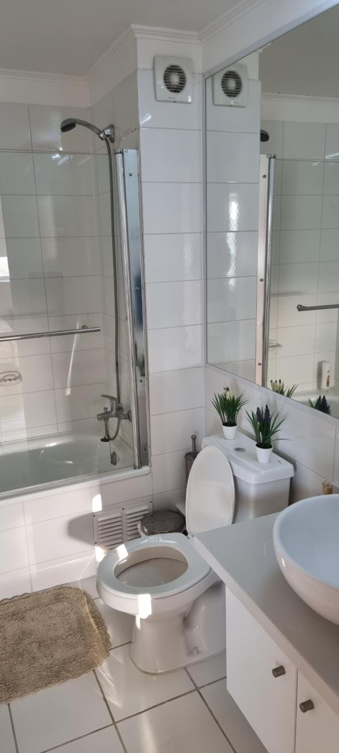 Toilet, Bathroom, Bath