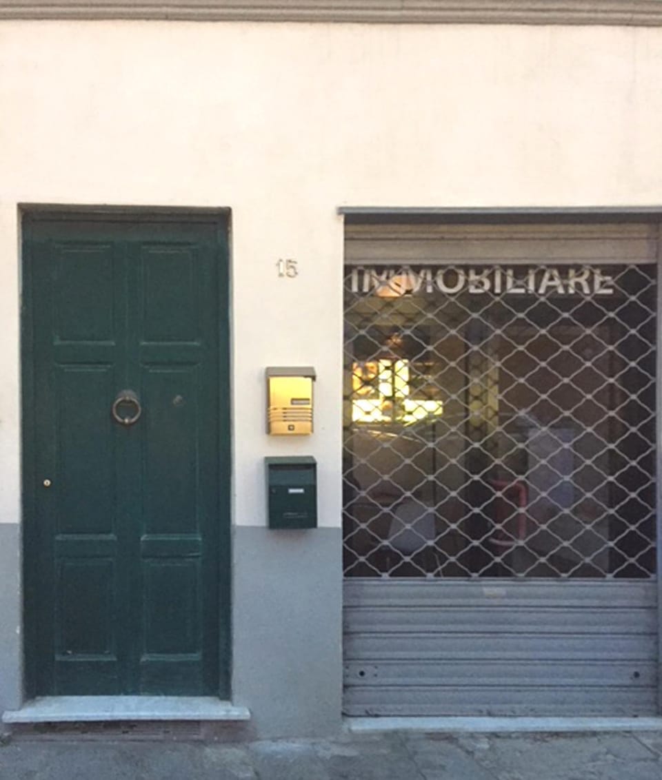 Facade/entrance, Property logo or sign, Decorative detail