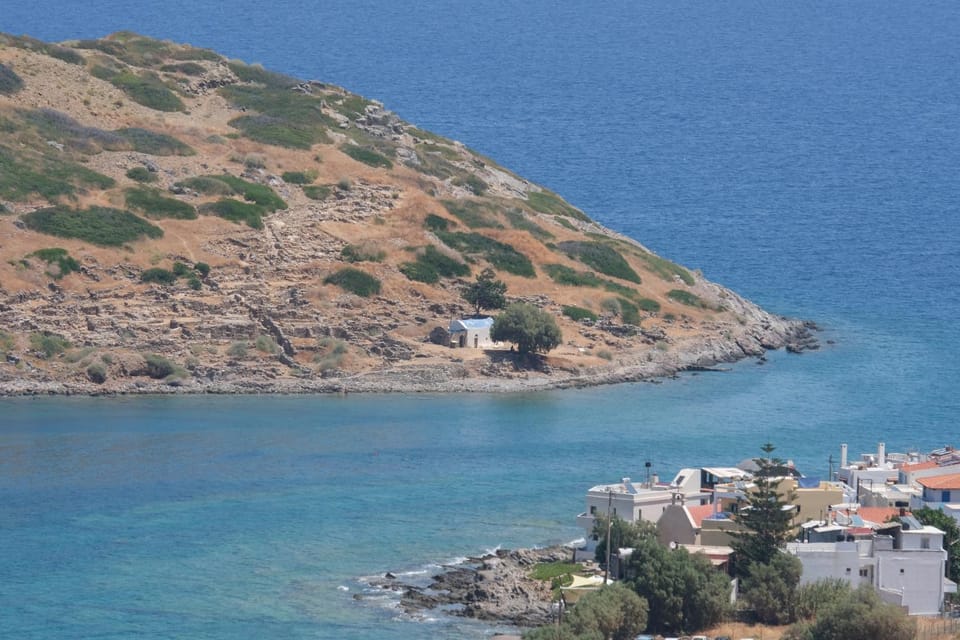 Neighbourhood, Beach