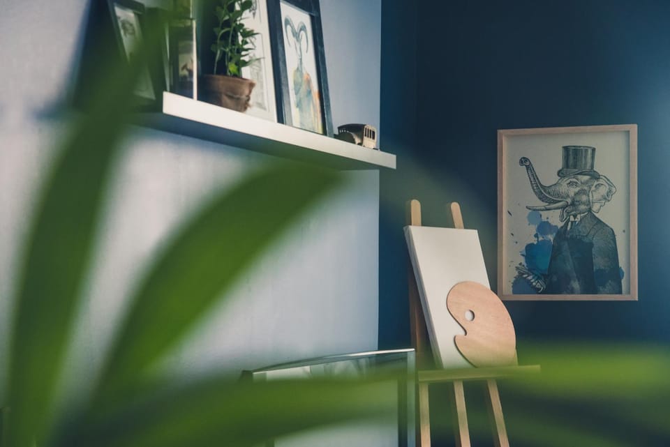 TV and multimedia, Living room, Decorative detail, Decorative detail, Seating area