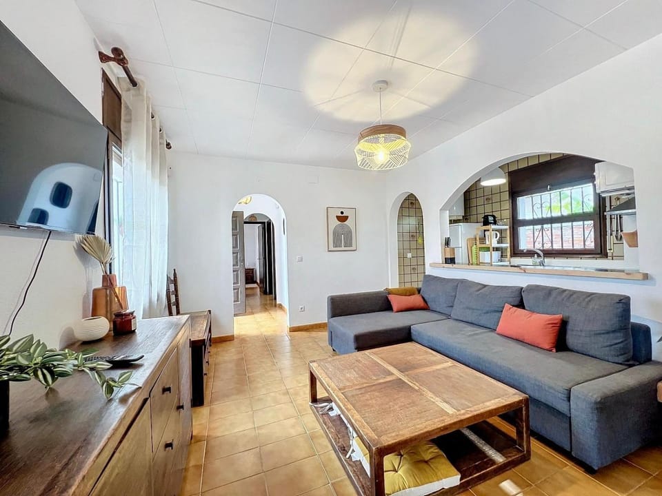 Communal lounge/ TV room, Living room