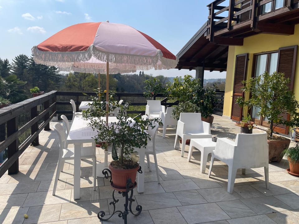 BB10 OASI Country House in Lombardy