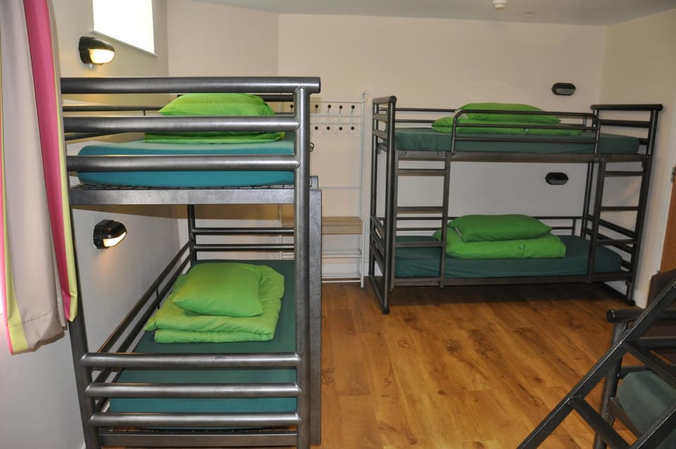 bunk bed