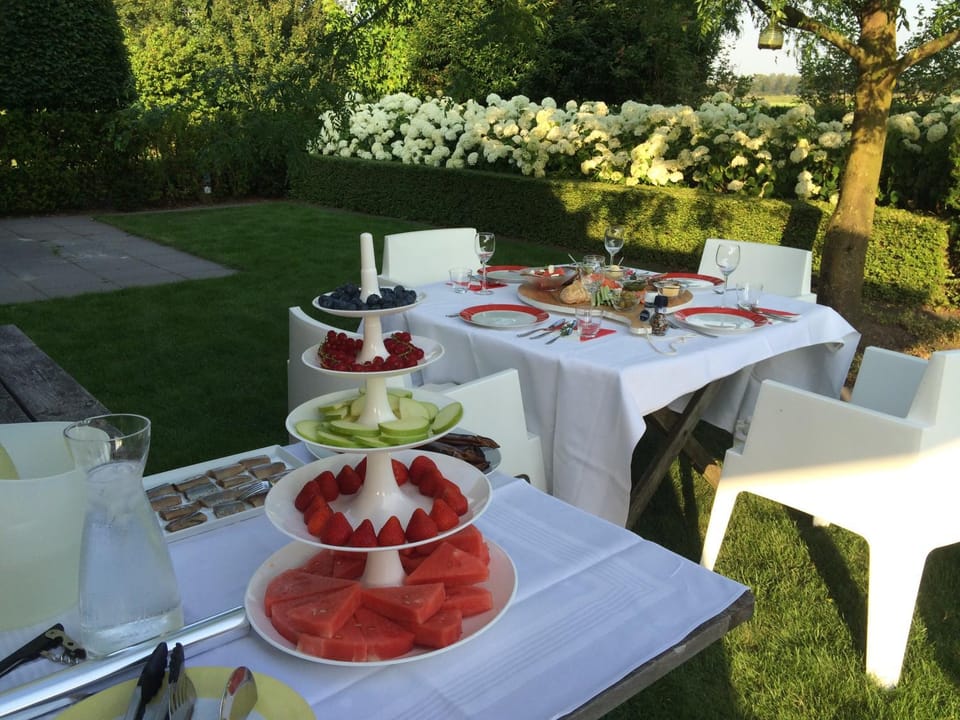 Garden, Food and drinks