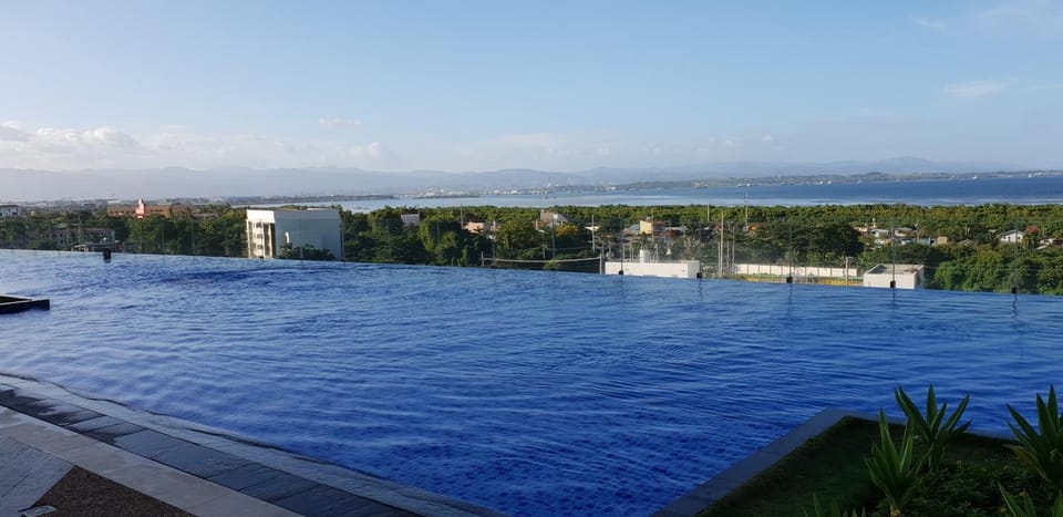 Apartment Sea View at Mactan Newtown Apartment in Lapu-Lapu City