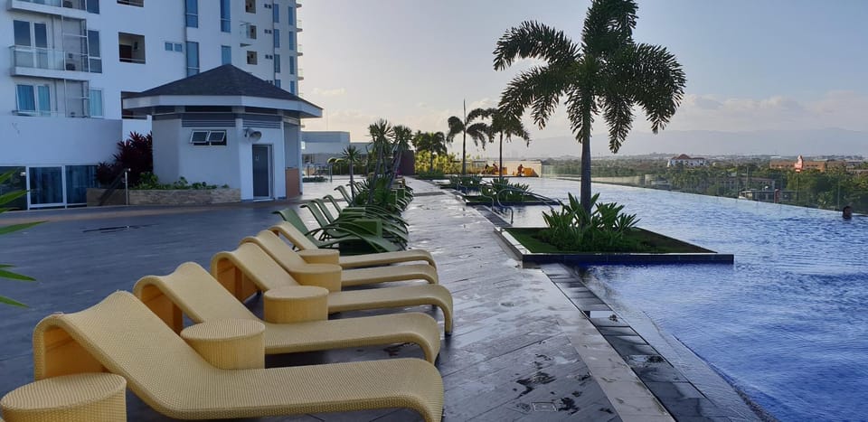Apartment Sea View at Mactan Newtown Apartment in Lapu-Lapu City
