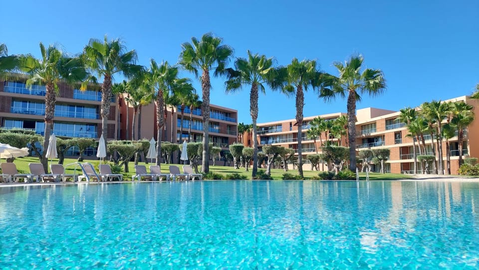 Spring, Natural landscape, Garden, Garden view, Pool view, Swimming pool, Swimming pool, sunbed
