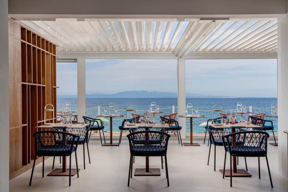Restaurant/places to eat, Restaurant/places to eat, Sea view