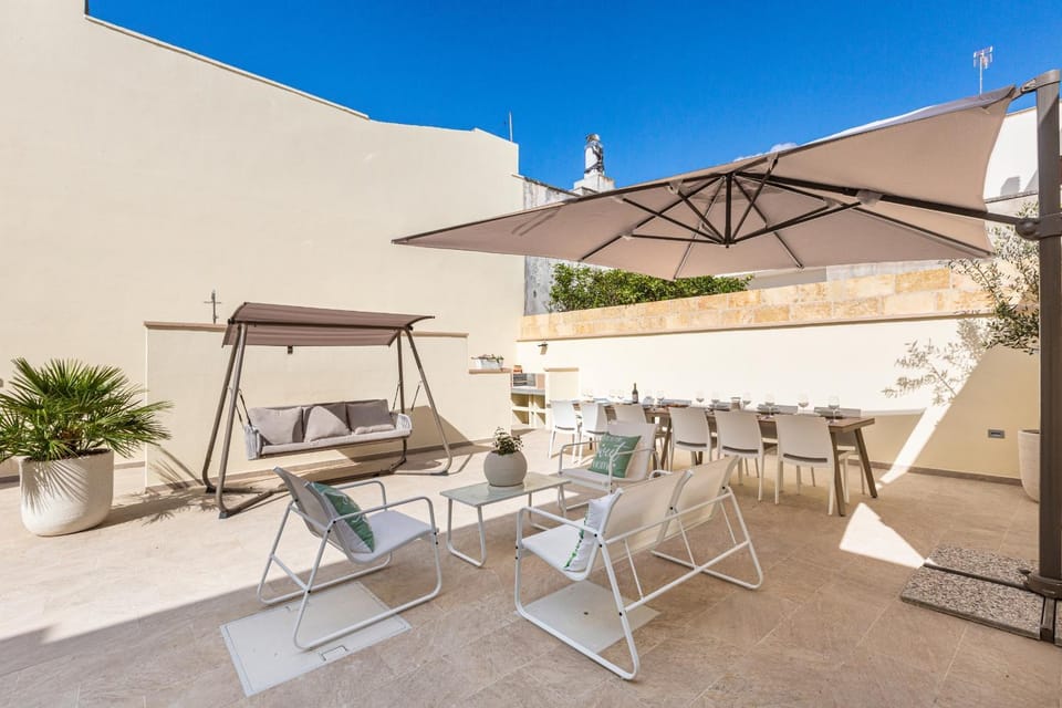 Patio, Day, View (from property/room), Balcony/Terrace, Dining area, sunbed