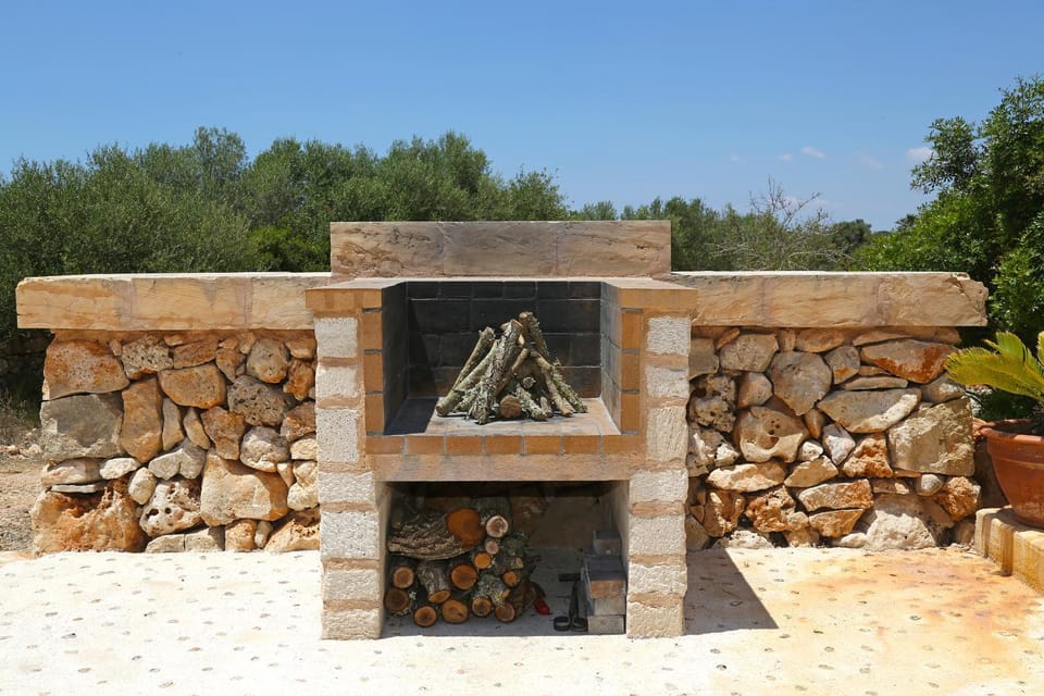 Day, BBQ facilities