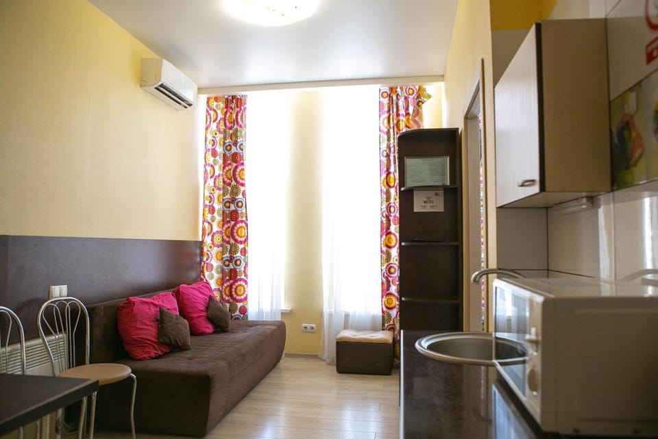 Bed, Kitchen or kitchenette, Living room, Photo of the whole room, Seating area, Dining area, air conditioner