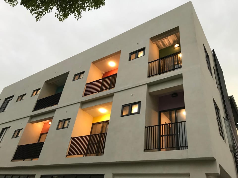 Property building, Facade/entrance, Balcony/Terrace, Garden view