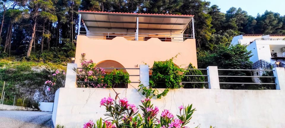 Nostra Casa di Hovolo Apartment in Sporades, Greece