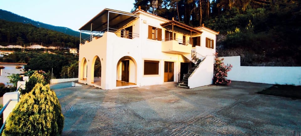 Nostra Casa di Hovolo Apartment in Sporades, Greece