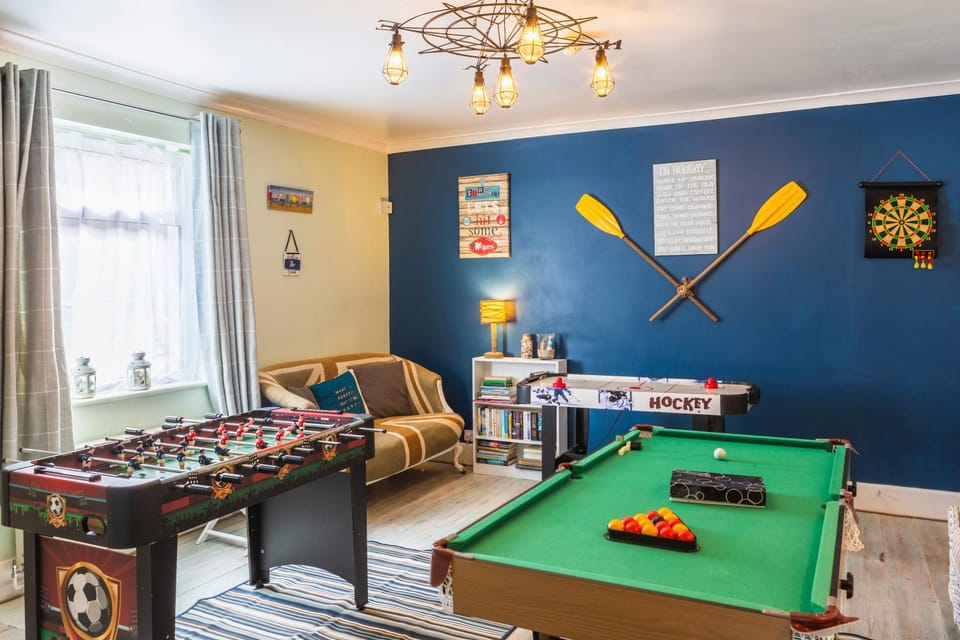 Game Room, Coffee/tea facilities, Food and drinks, Photo of the whole room, Evening entertainment, Food, Area and facilities, Non alcoholic drinks, Family