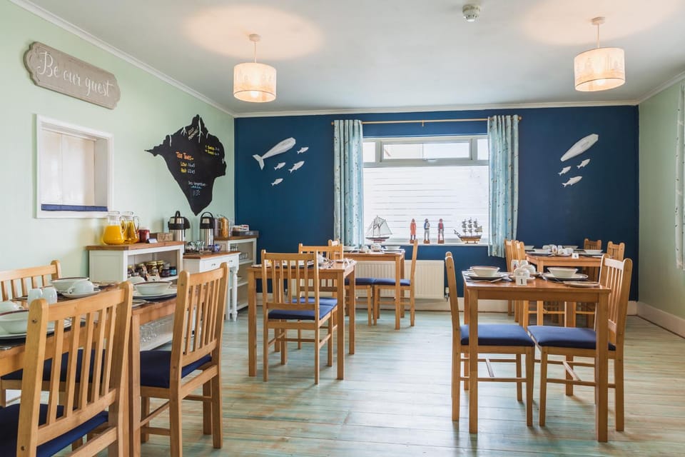 Restaurant/places to eat, Food and drinks, Food and drinks, Dining area, Food, Food, Guests, Guests, Area and facilities, Area and facilities, Breakfast, Breakfast, Continental breakfast, Continental breakfast, Buffet breakfast, Buffet breakfast, English/Irish breakfast, English/Irish breakfast, children, children, Family, Family