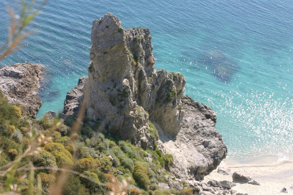 Nearby landmark, Natural landscape, Beach, Hiking, On site