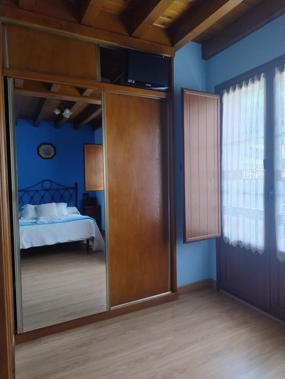 Bed, wardrobe