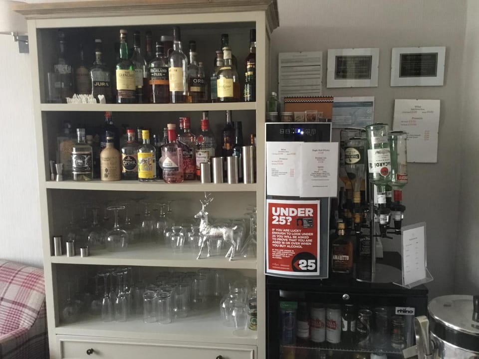 Lounge or bar