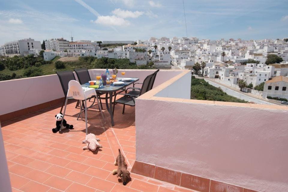 Property building, View (from property/room), Balcony/Terrace, City view