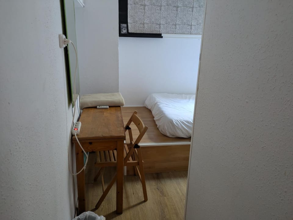 Pension Casa De Barca Bed and Breakfast in Barcelona