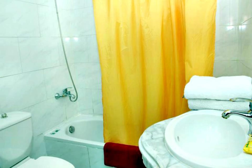 Shower, Toilet, Bathroom, Area and facilities