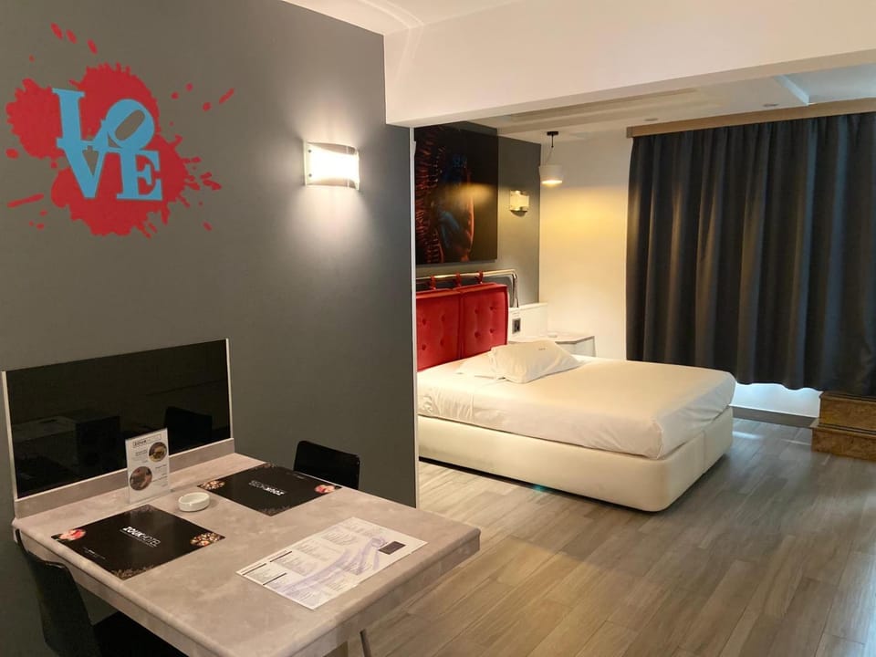Zouk Hotel Hotel in Alcala de Henares
