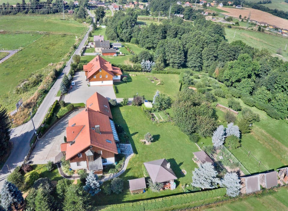Off site, Bird's eye view, Garden