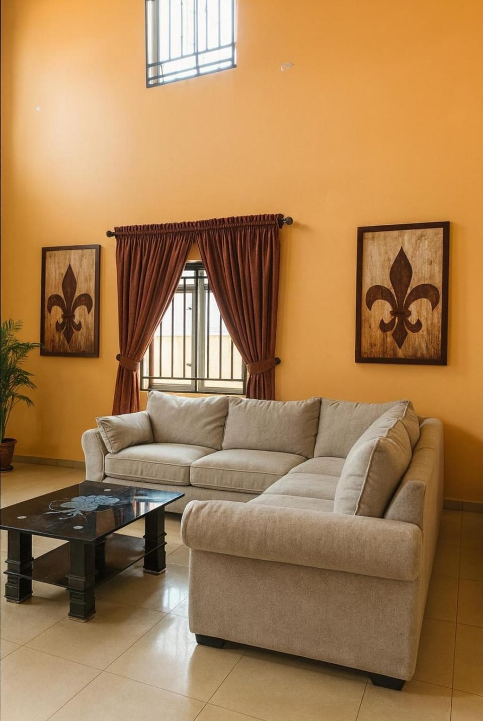 Dumeros Bed and Breakfast in Abuja