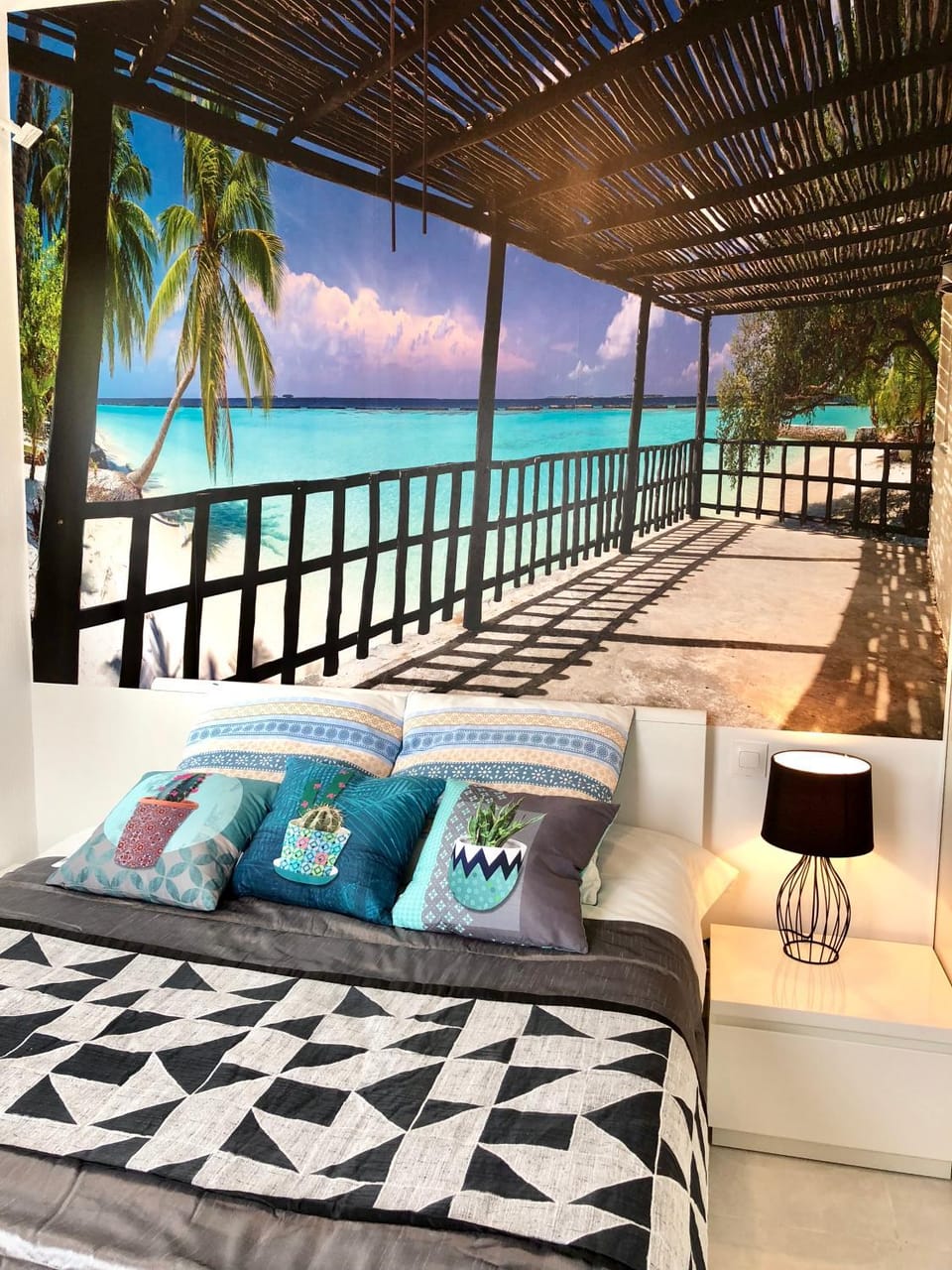 Bed, Bedroom, Sea view