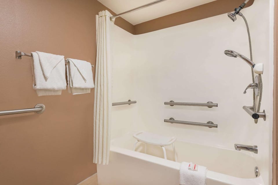 Bathroom, Photo of the whole room, On site, ADAM