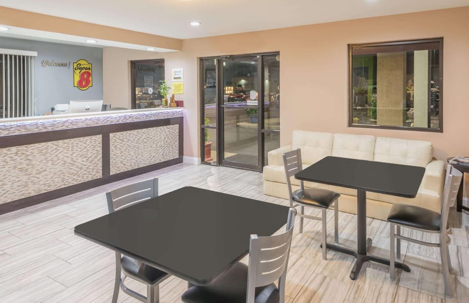 Lobby or reception, On site