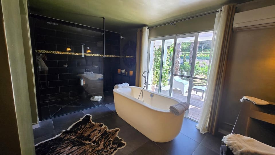 Shower, Bathroom, Bath, towels