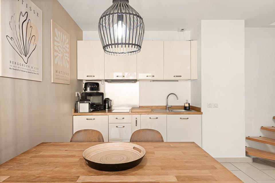 10 Rue de la Rampe Apartment in Cannes