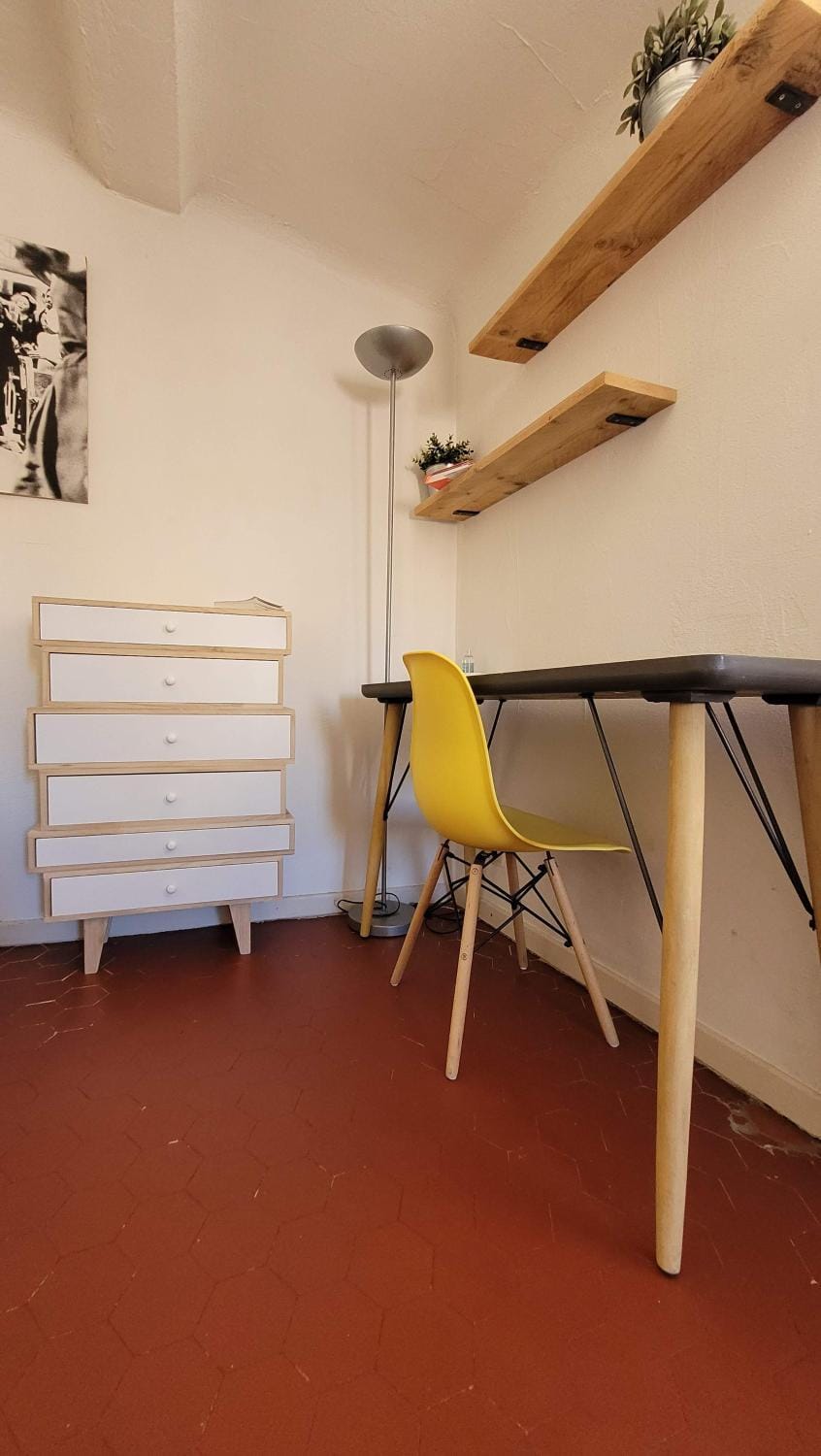 Seating area