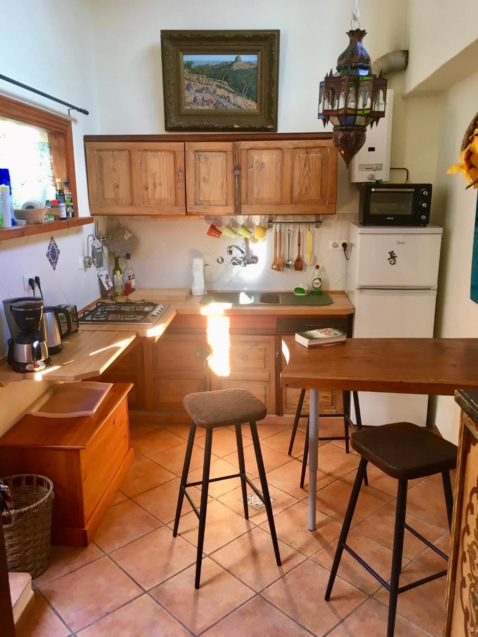 Kitchen or kitchenette, Photo of the whole room, Dining area