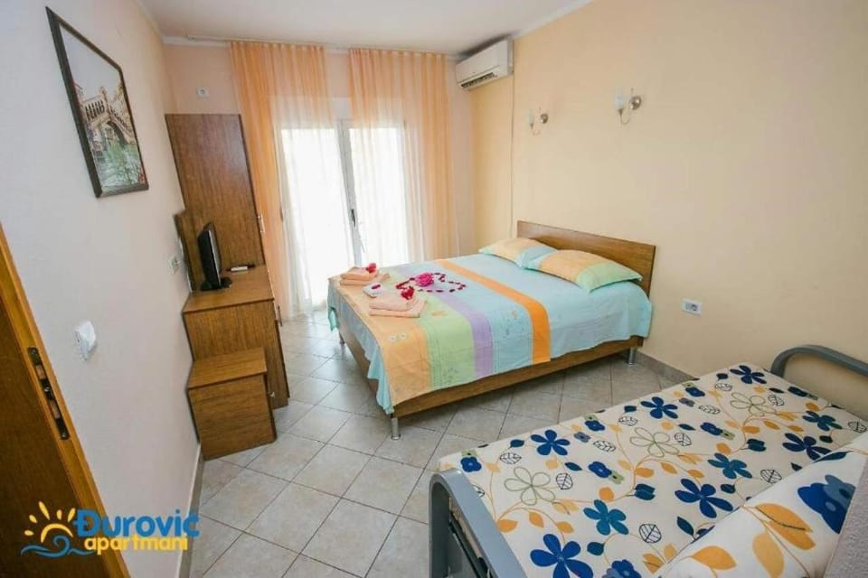 Bed, TV and multimedia