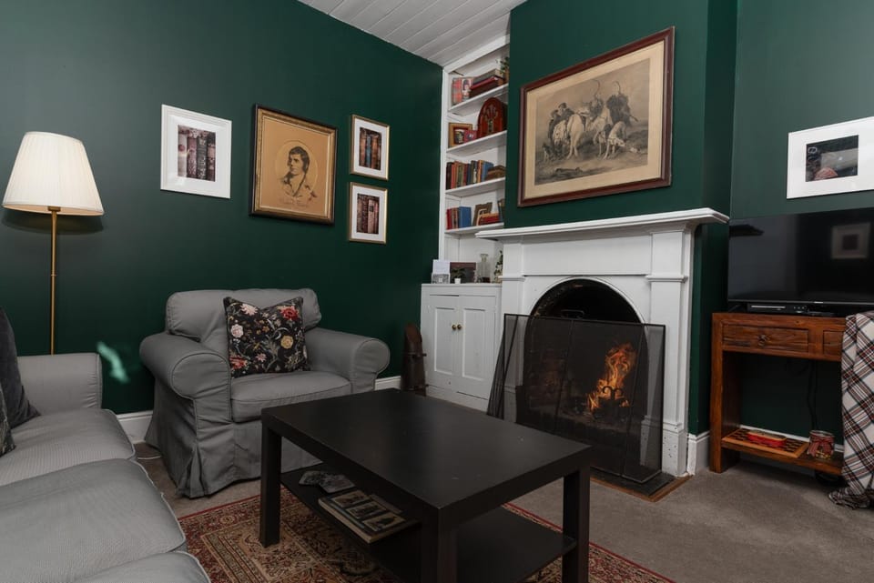 Living room, fireplace