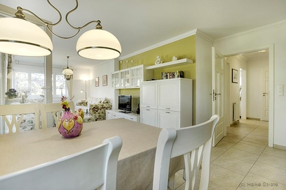 Villa Arielle, FW 4 Apartment in Zingst