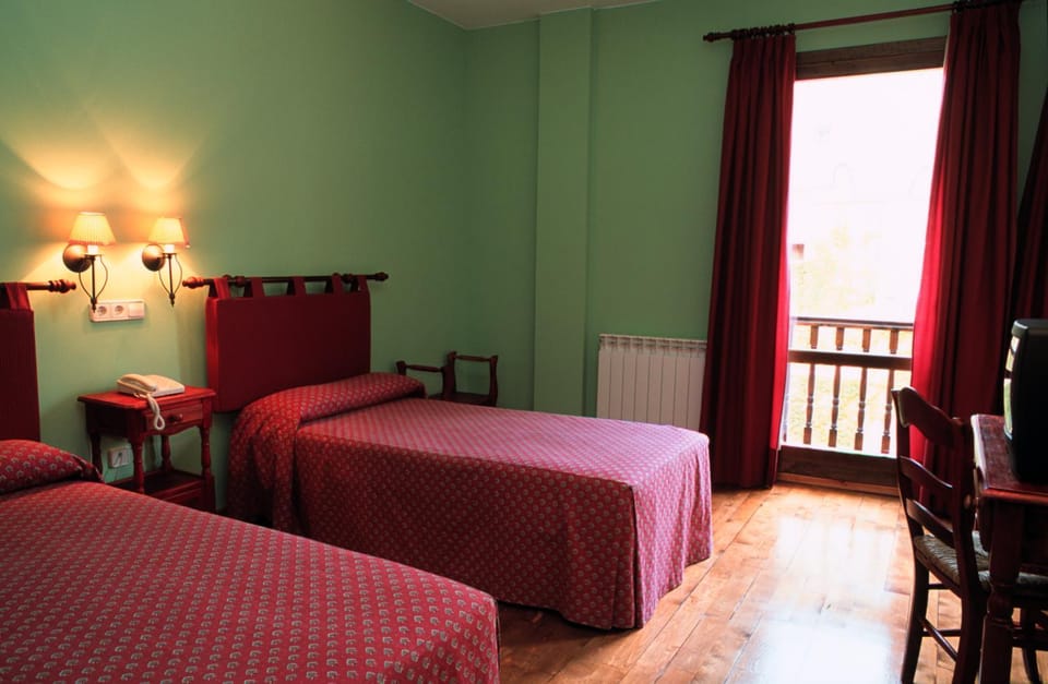 Day, Photo of the whole room