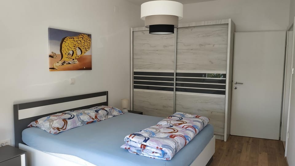 Bed, Bedroom, wardrobe