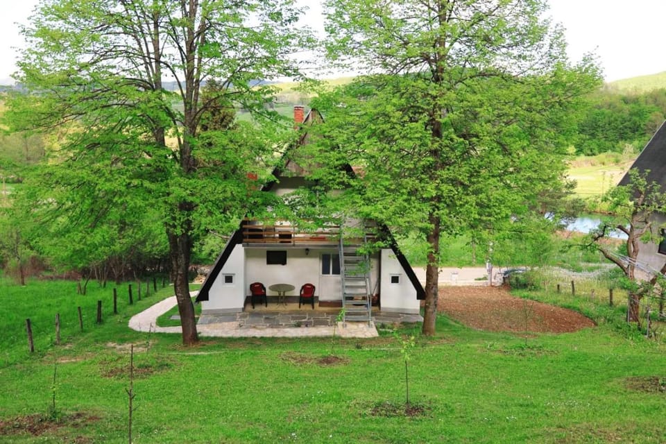 Property building, Garden