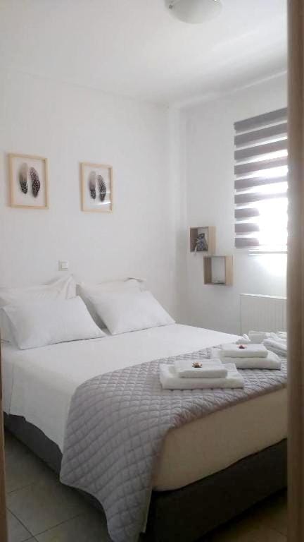 7th Floor Stunning View Penthouse in Piraeus Apartment in Pireas